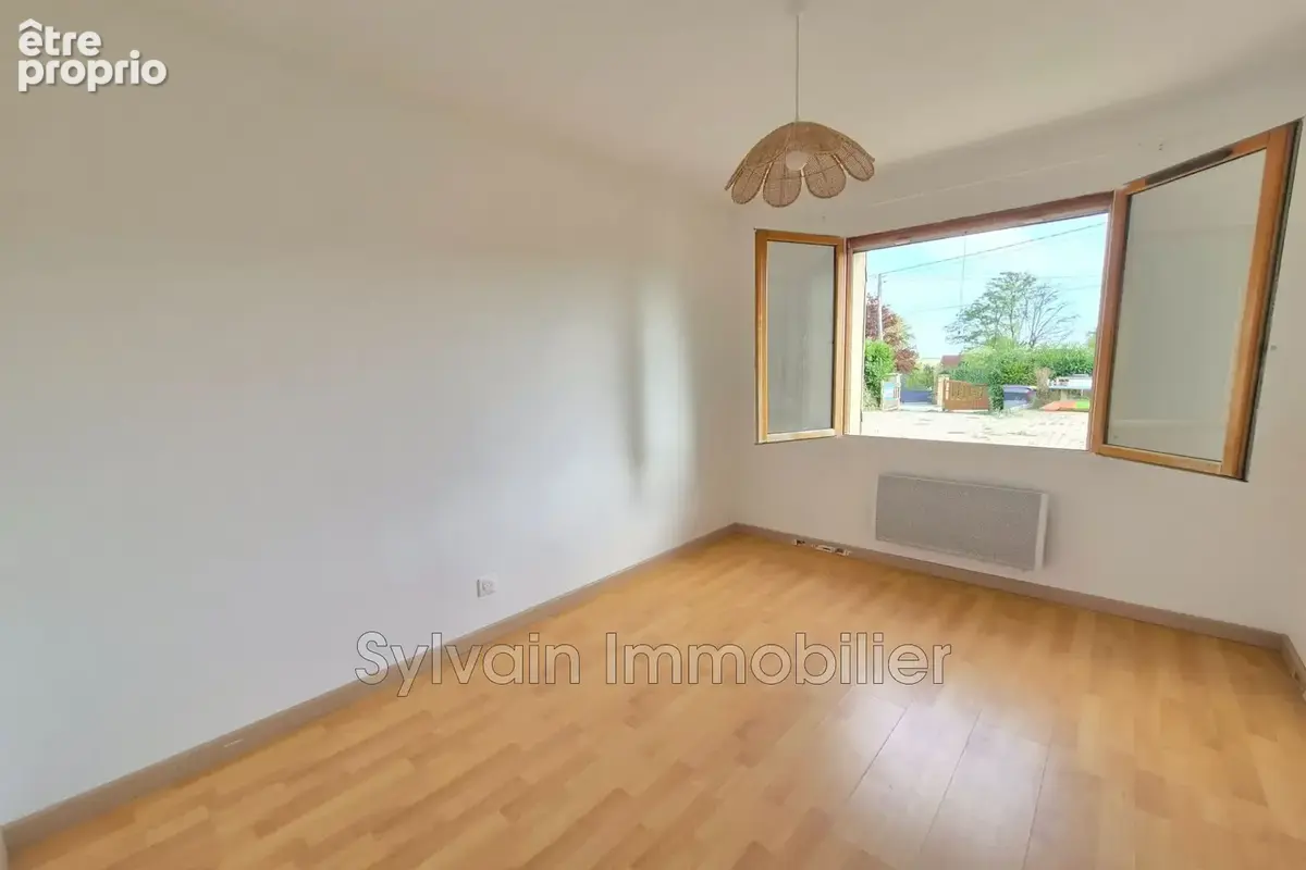 Maison 5 pièces 84 m² à vendre à Savignies (60650) - photo 7
