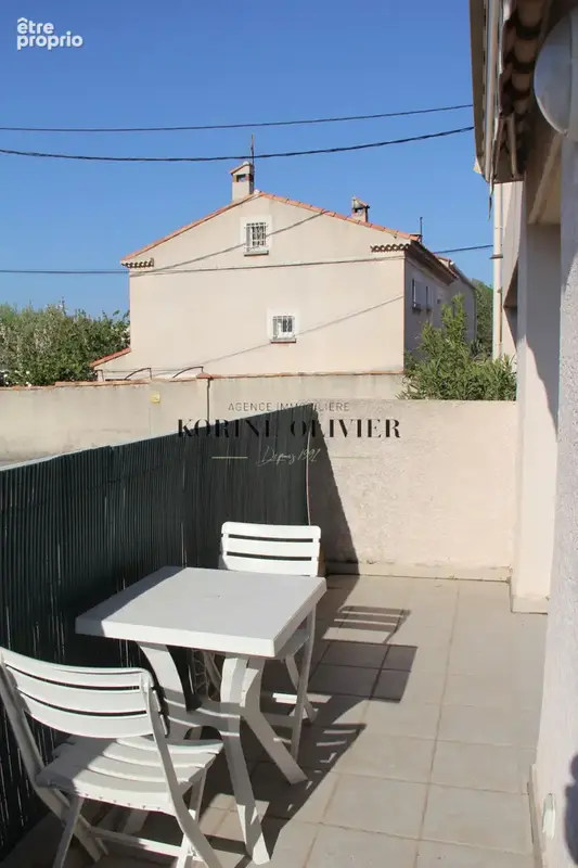 Confort de vie en bord de mer   Appartement lumineux avec balcon, parking privatif - photo 2
