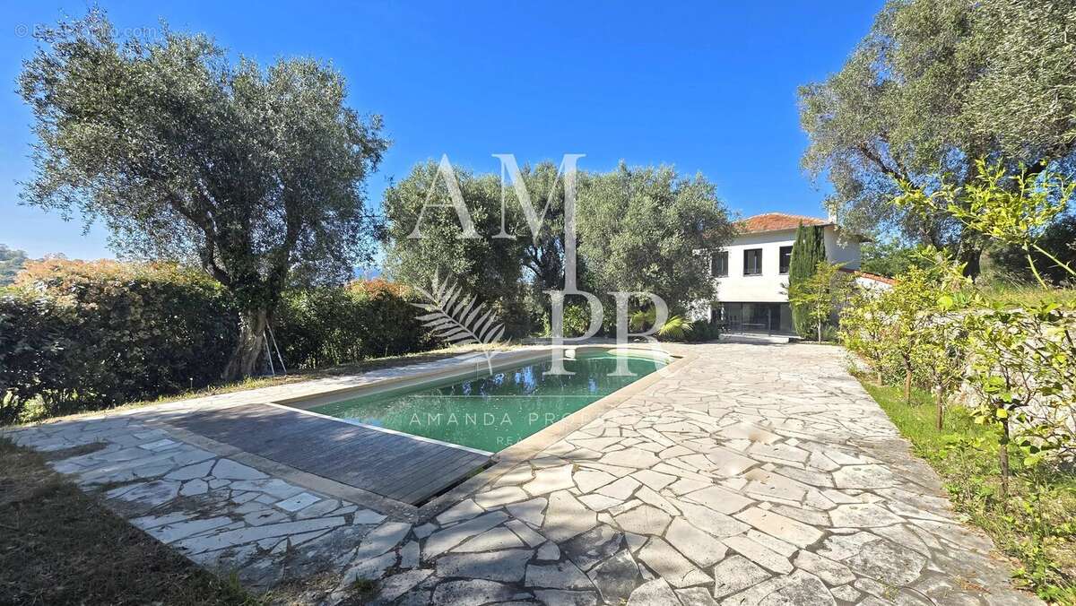 Maison à MOUGINS