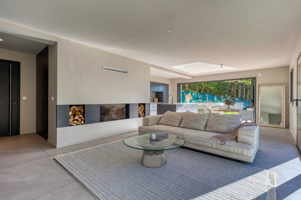 Maison à SAINT-MARTIN-LE-VINOUX