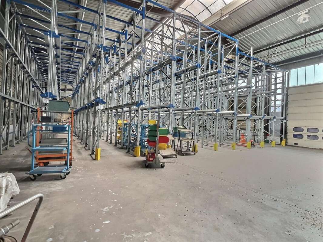 Commerce 1520 m² à Saint-Avold  - photo 4