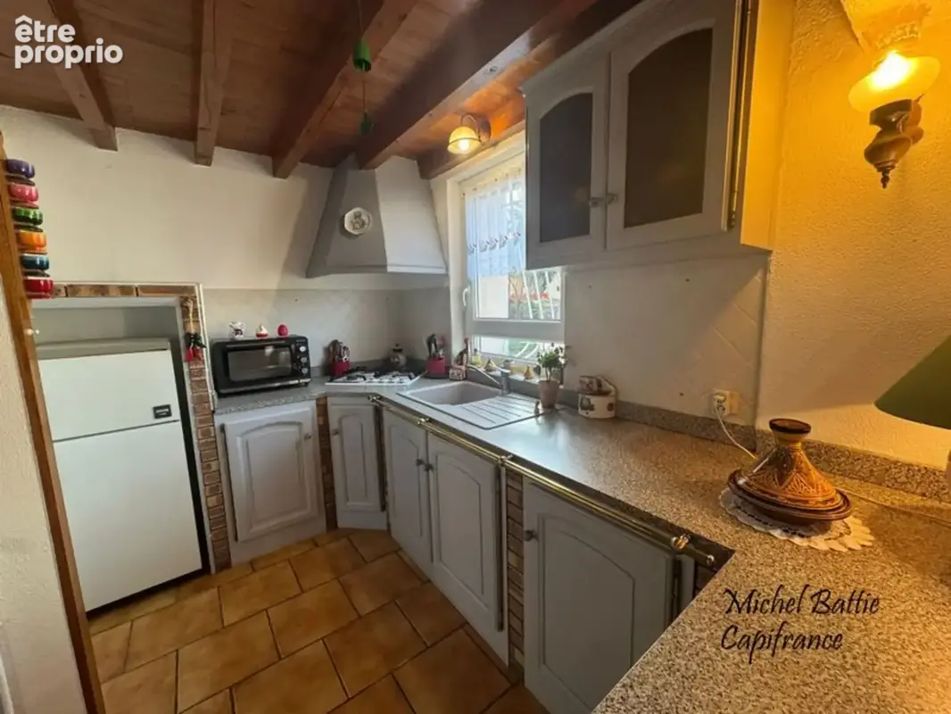 MAISON DE VILLE au calme avec terrasse privative, cour fermée et garage - photo 3