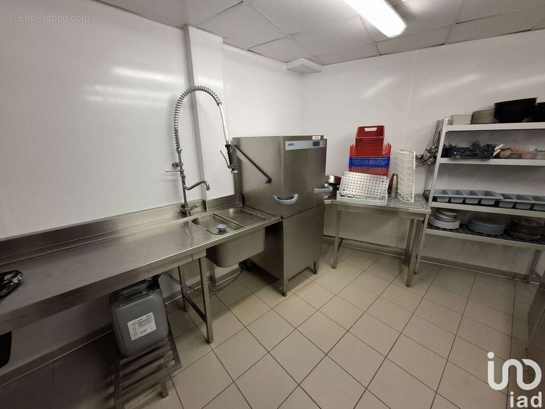 Photo 3 - Commerce à SAINT-VAAST-LA-HOUGUE