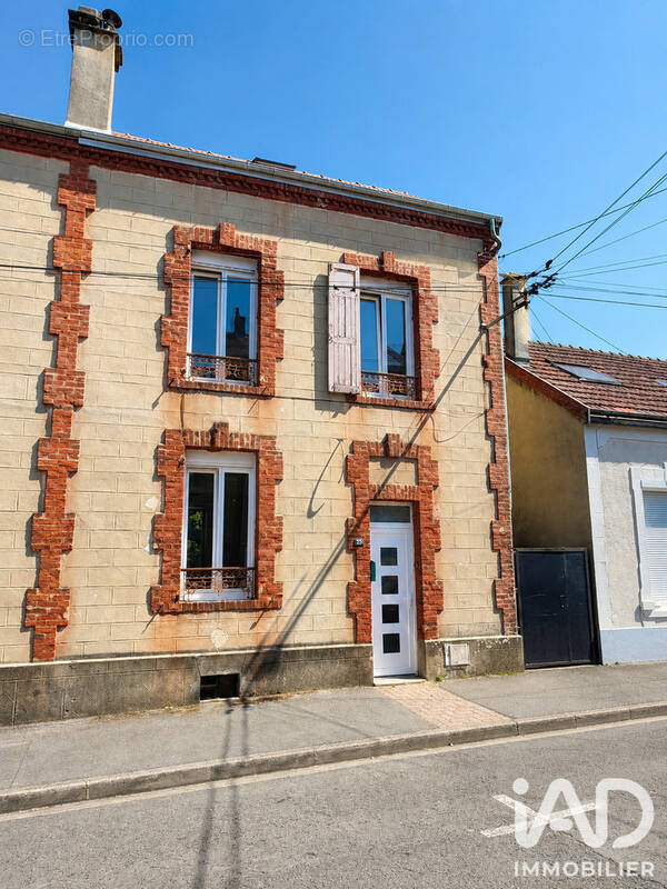 Photo 1 - Maison à CHARLEVILLE-MEZIERES