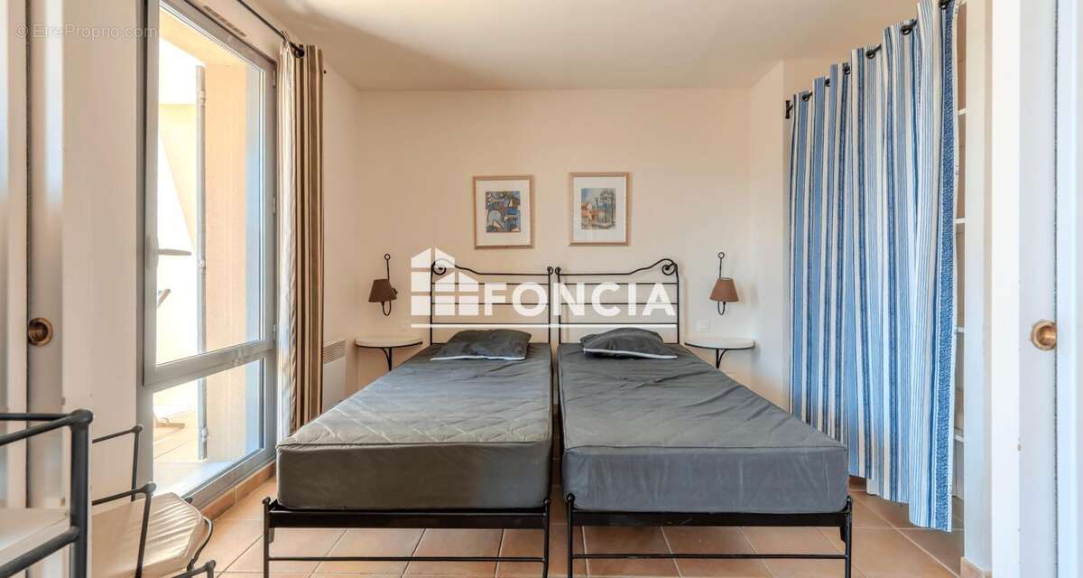 Exclusivité Foncia, joli T2 de 37.6m2 au 1er et dernier étage avec terrasse. Ilot Petrarque - photo 6