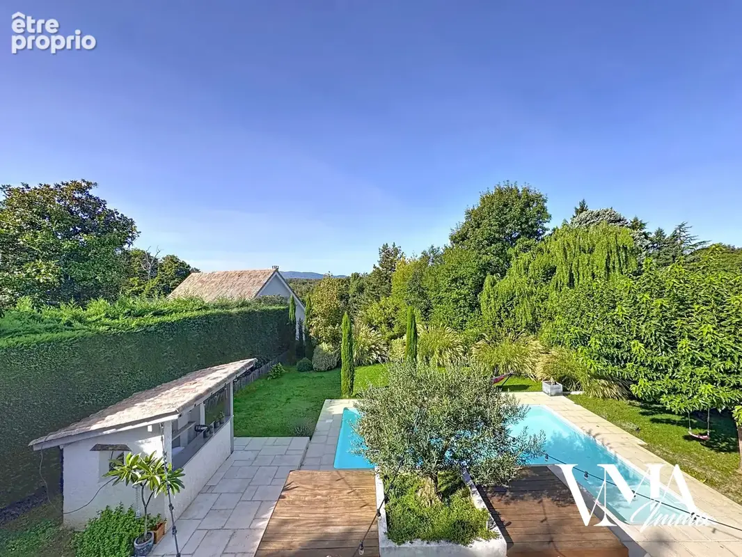 Maison de 175m2 avec piscine. Lissieu-Bois Dieu - photo 19