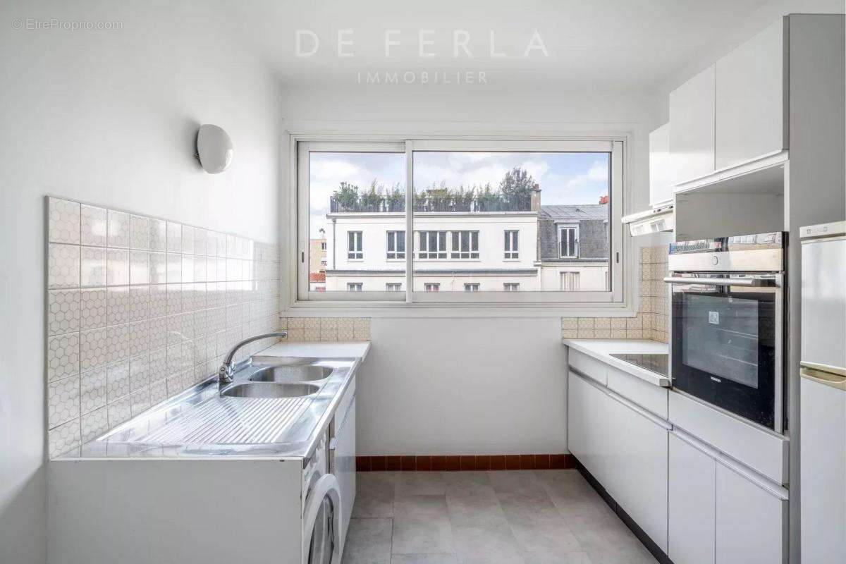 Appartement à PARIS-15E