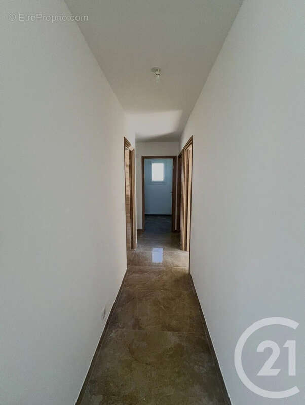 Maison 81 m² à Aleria  - photo 6