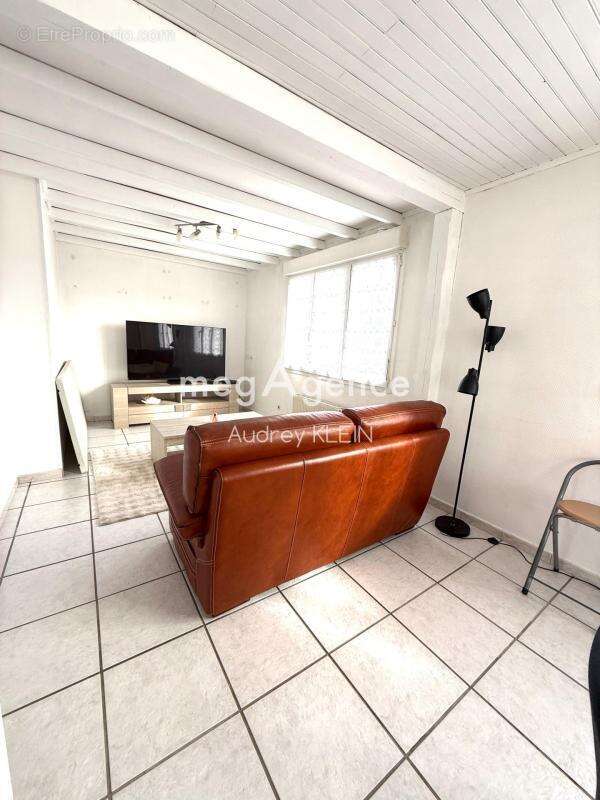 Maison sur sous-sol avec jardin à Véron - photo 8