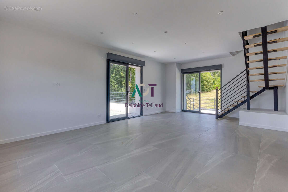 Appartement à MONTBONNOT-SAINT-MARTIN