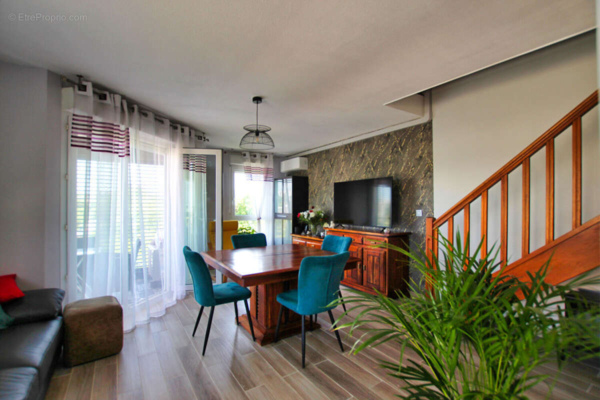 Appartement à SAINT-PRIEST