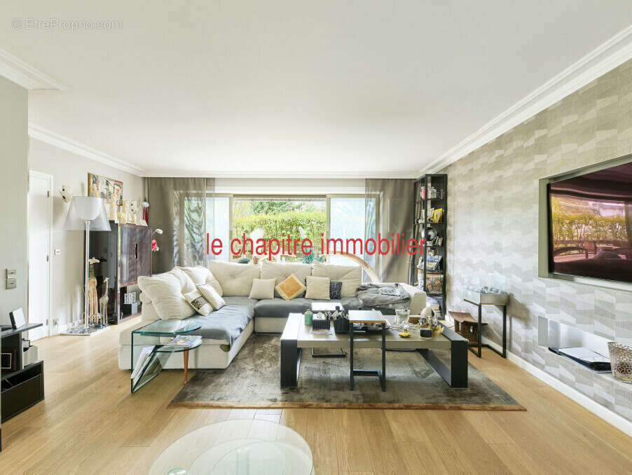 Appartement à NEUILLY-SUR-SEINE