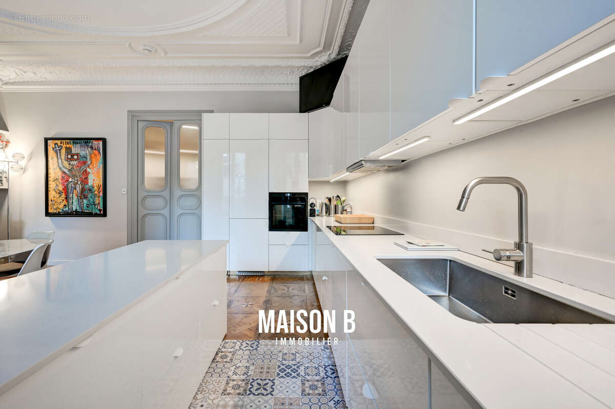 Appartement à MARSEILLE-6E