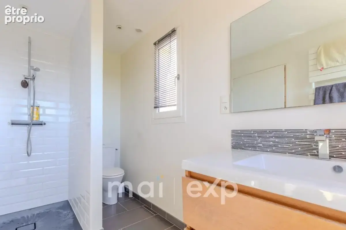 Maison 156 m² à Etel  - photo 7