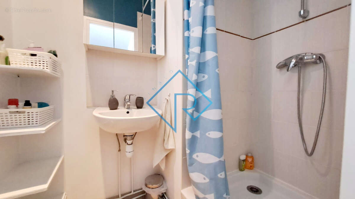 Appartement à PARIS-20E