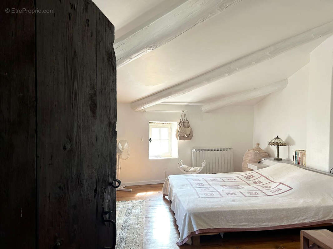 Maison à VALLIGUIERES