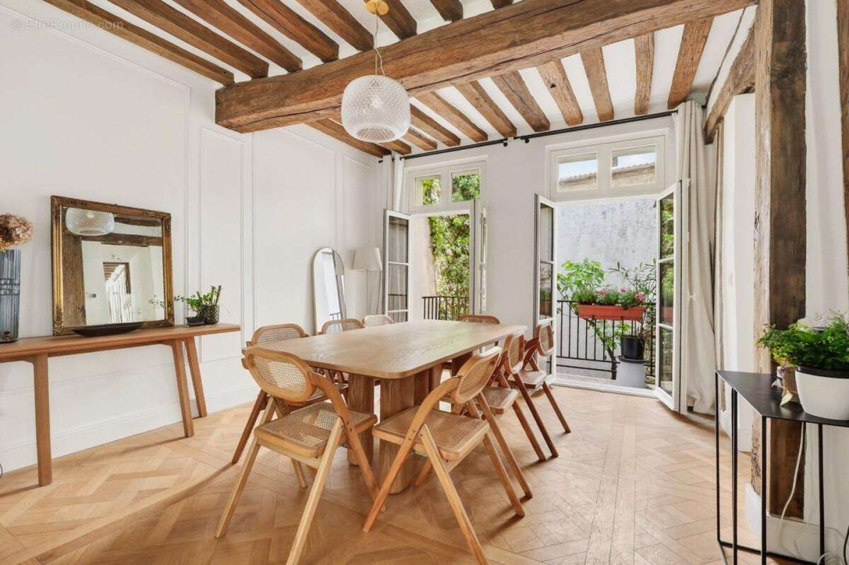 Maison à PARIS-5E