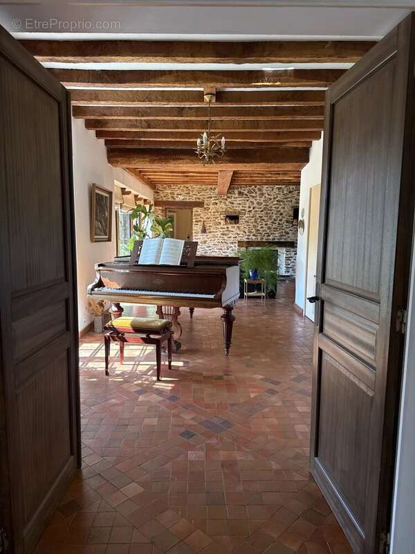 Maison à SAINT-LEGER-EN-YVELINES