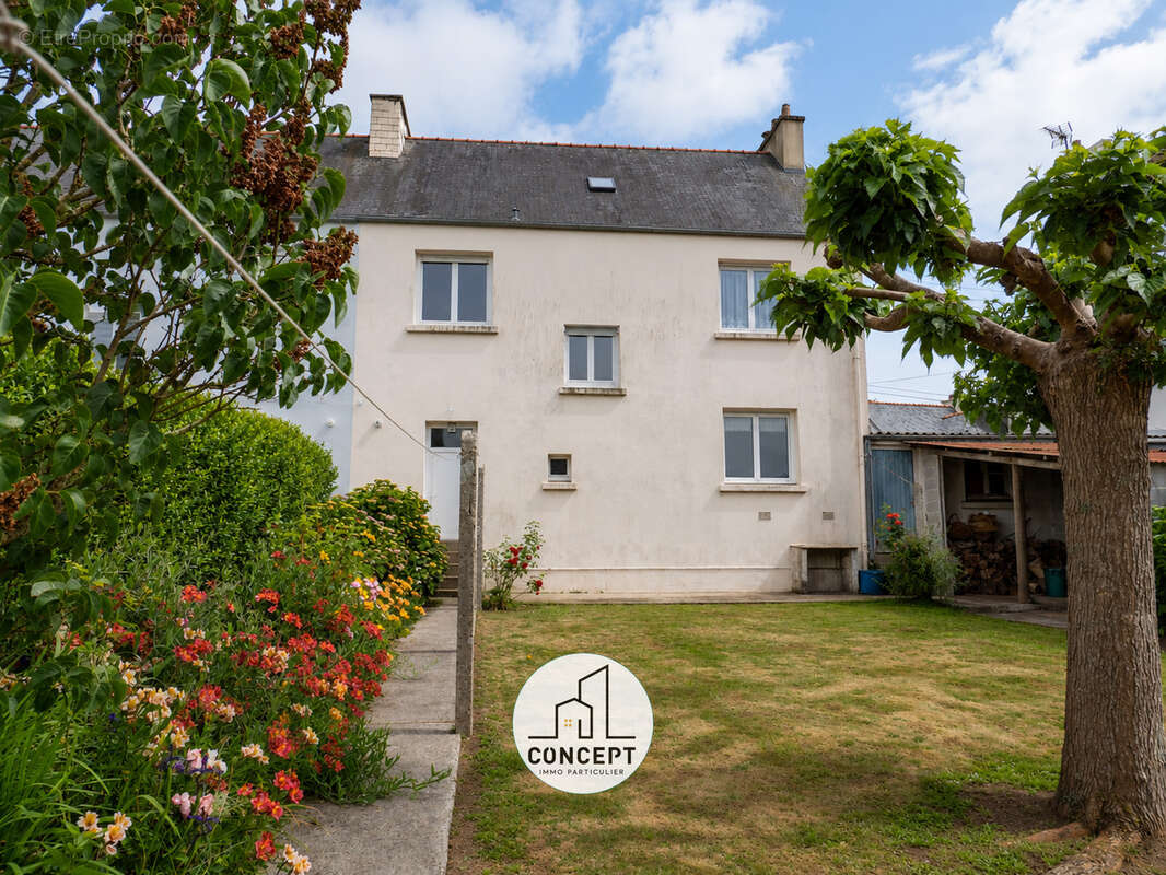 Maison à PLEYBEN