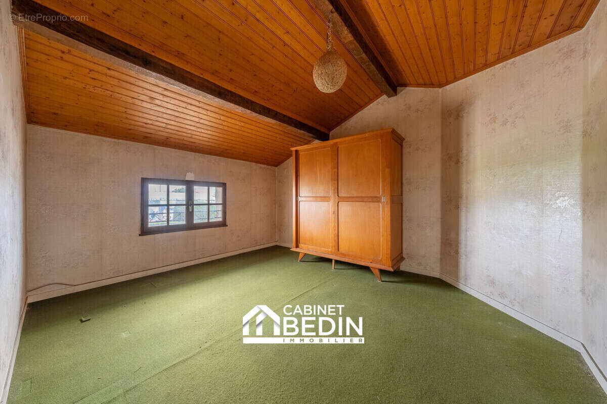 Maison 98 m² à Sadirac  - photo 7