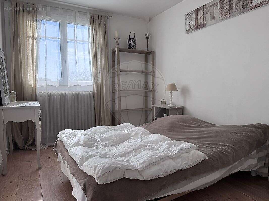 Maison à COULANGES-LES-NEVERS