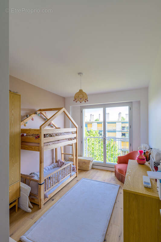 Appartement à SAINT-MAUR-DES-FOSSES