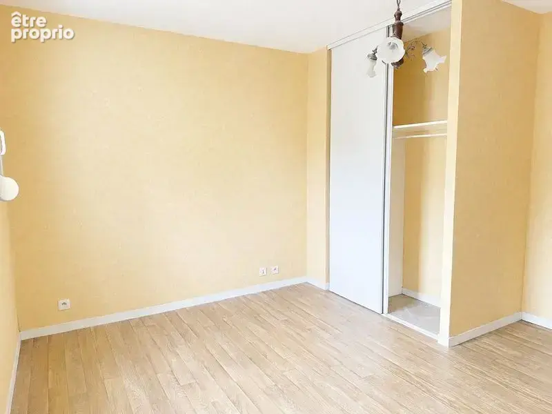 Appartement 2 pièces 49 m² à vendre à Hennebont (56700) - photo 7