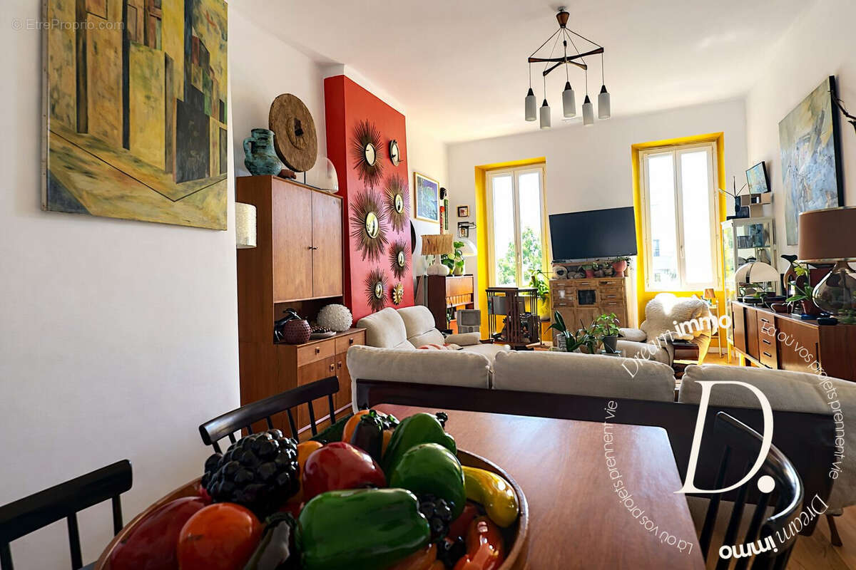 Appartement à MARSEILLE-6E