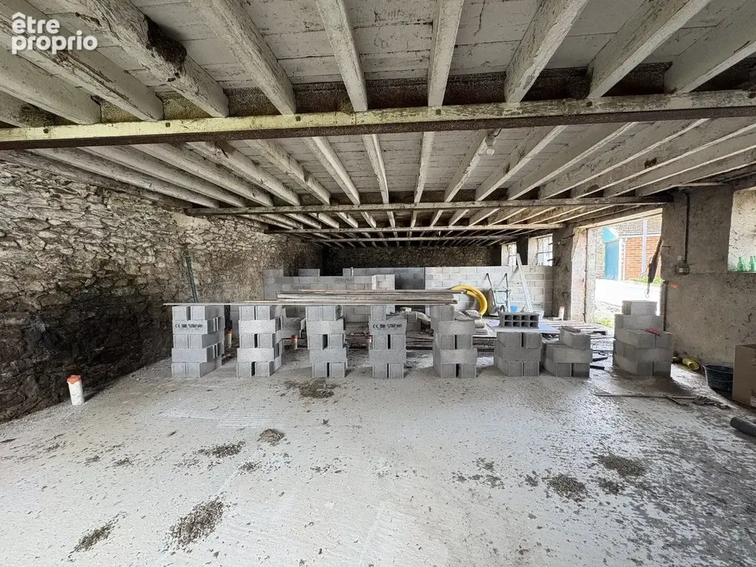 Grange de caractère : 300 m² à fort potentiel d'aménagement - photo 4