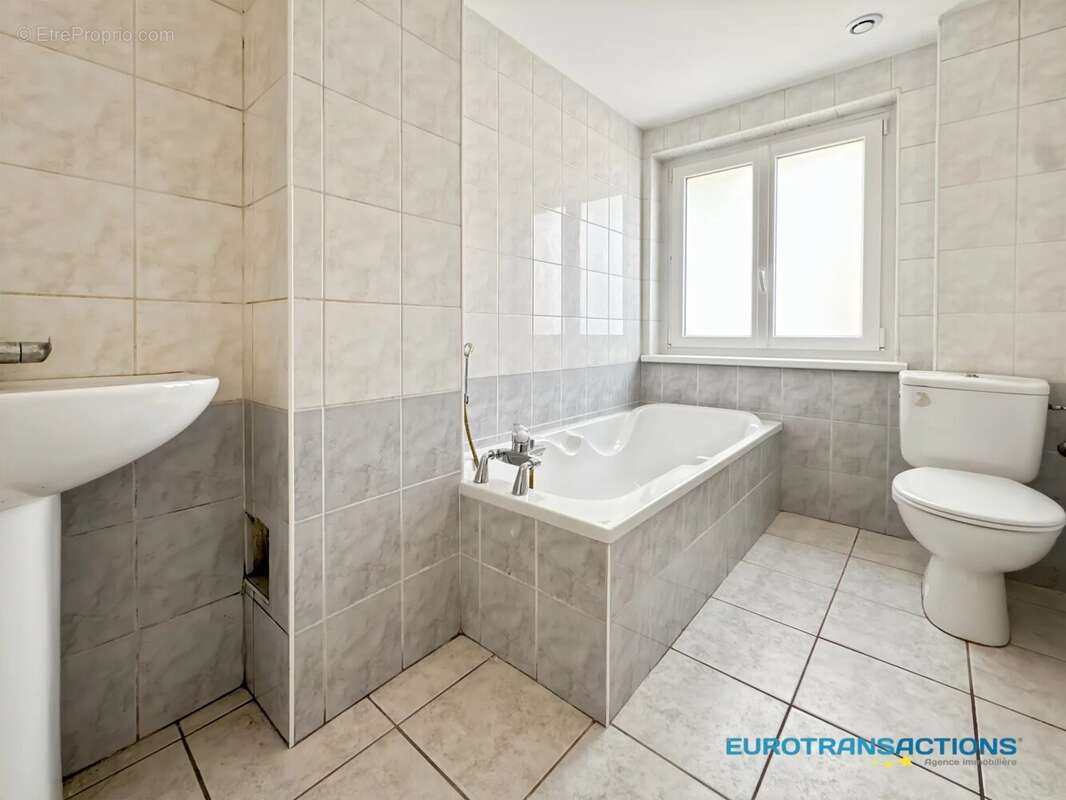 Maison à ZINSWILLER