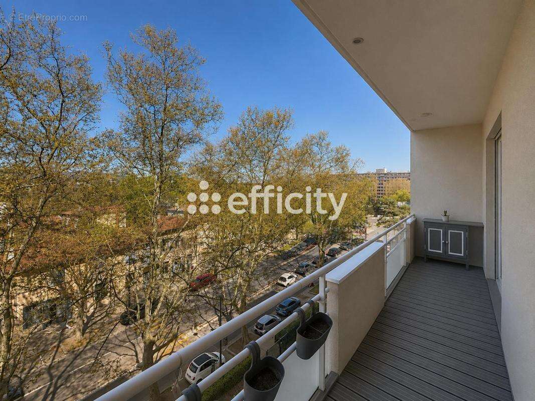 Appartement à TASSIN-LA-DEMI-LUNE