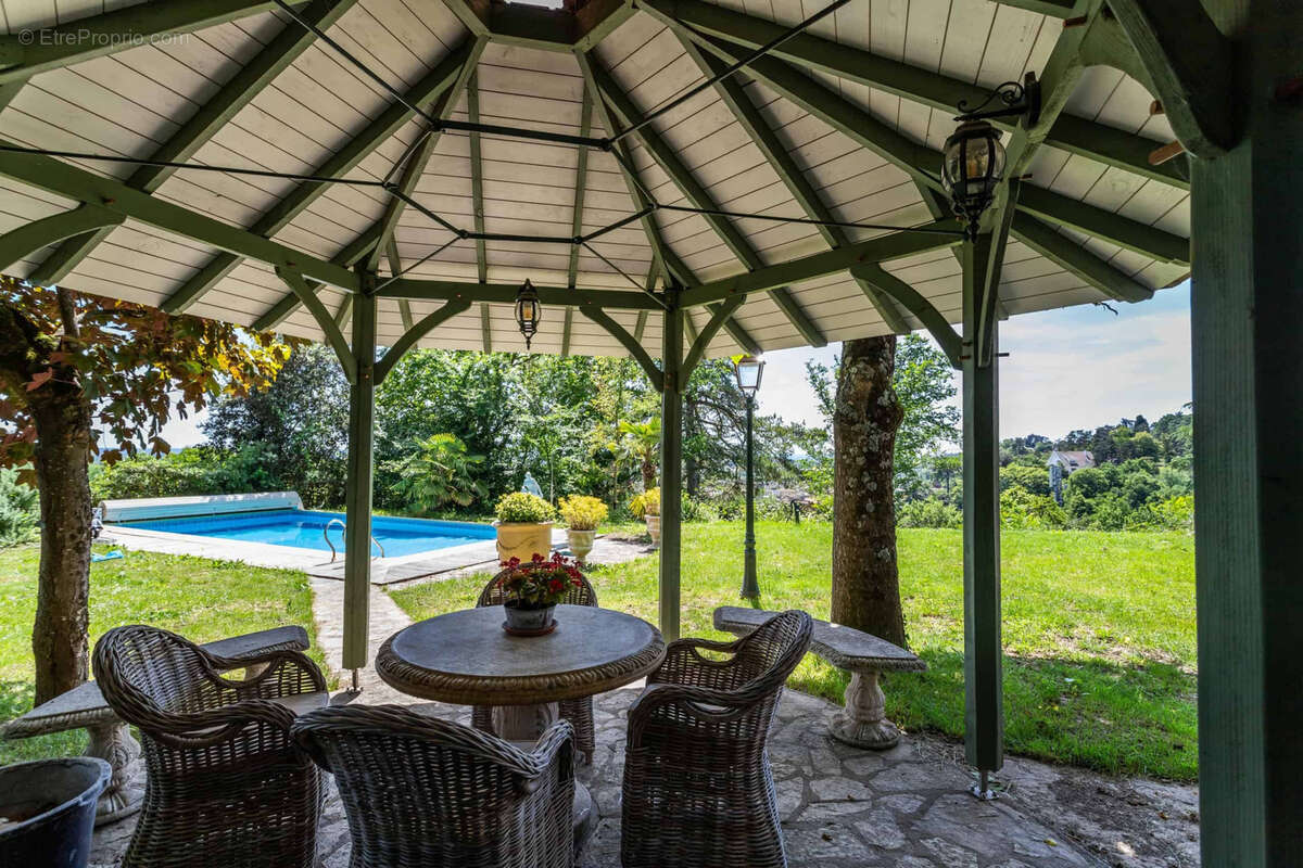 Country property - photo 12
