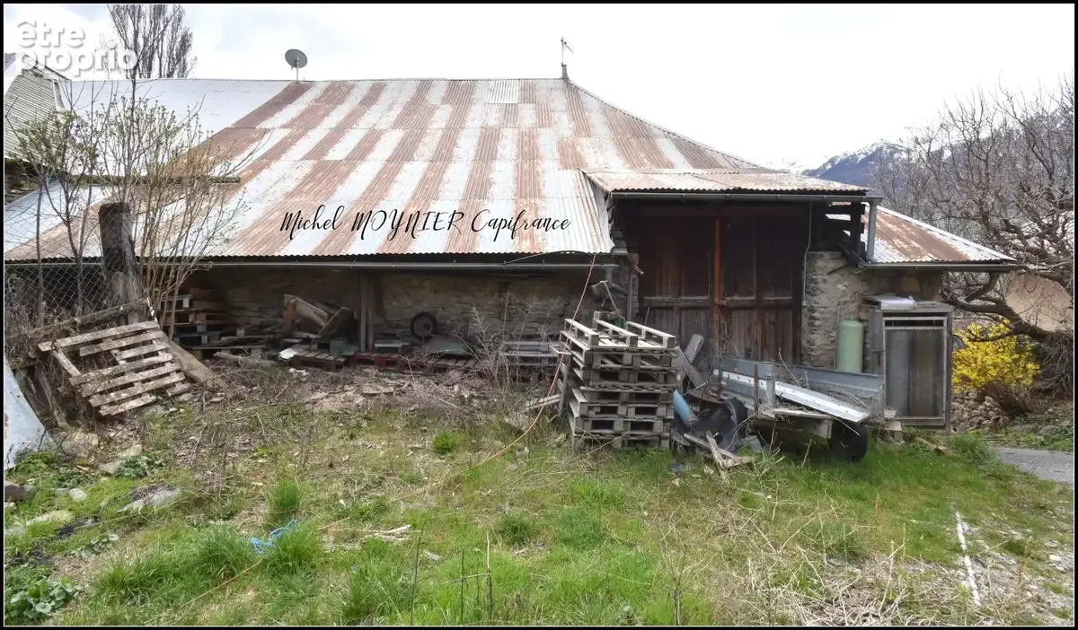 Maison de village à rénover avec grange de 186 m² à Siguret - photo 10