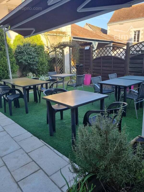 Commerce à SELLES-SUR-CHER