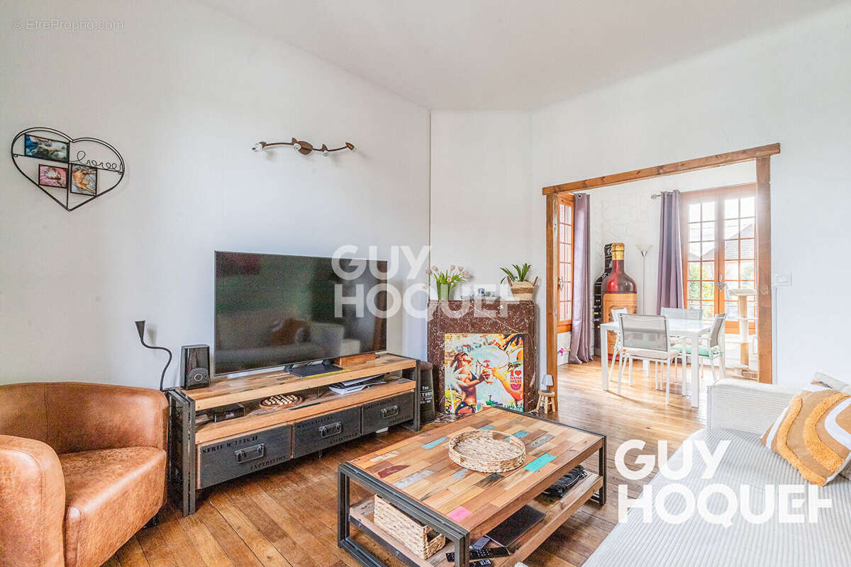 Maison à ATHIS-MONS