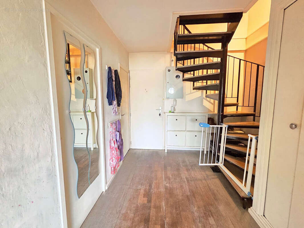 Appartement à RILLIEUX-LA-PAPE