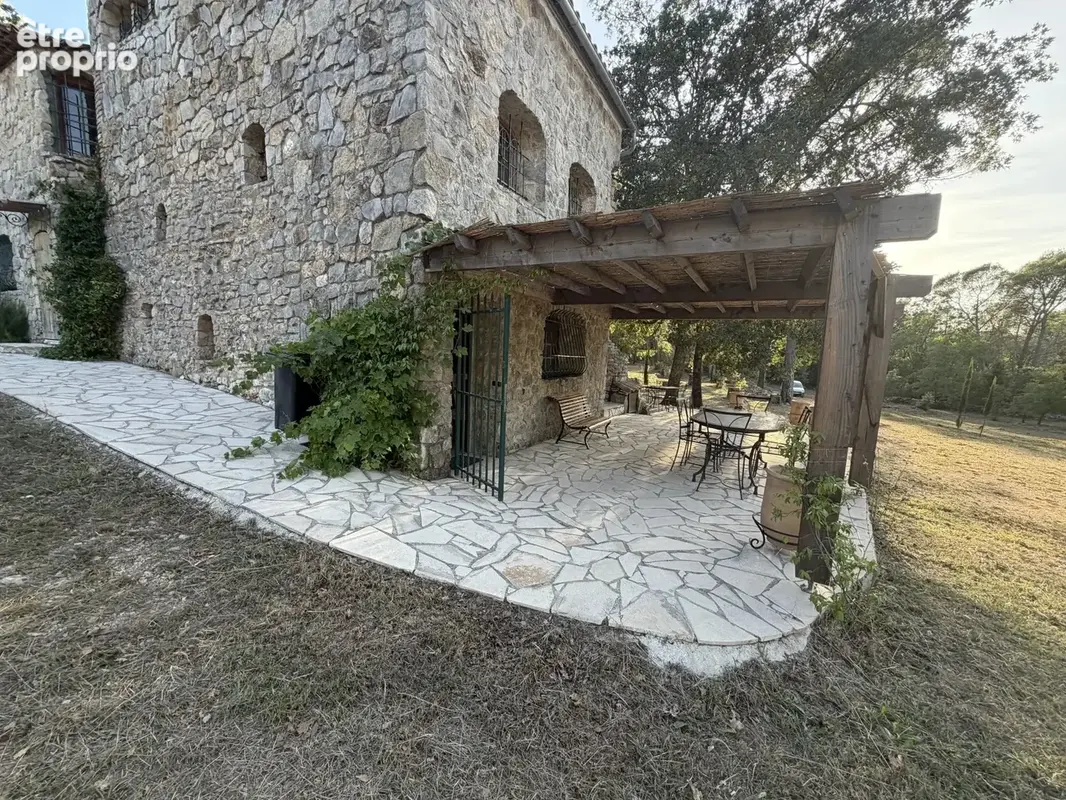 Callas – propriété en pierre sur 3,2 hectares – calme absolu - photo 39