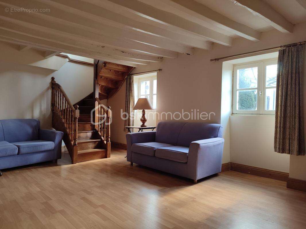 Maison à FRESNAY-SUR-SARTHE