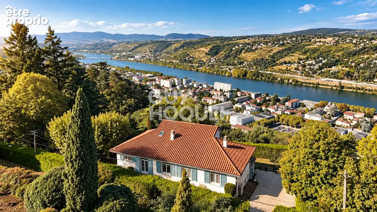Photo Maison à Vienne au prix de 559 000€