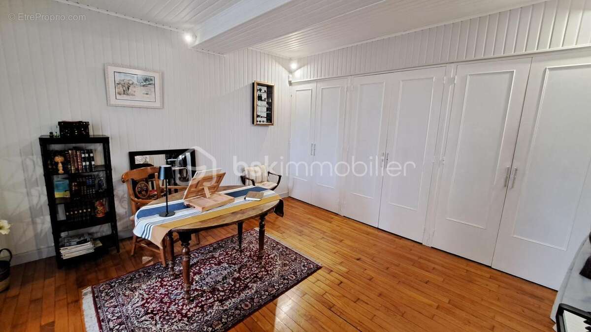 Maison à SAINT-ASTIER