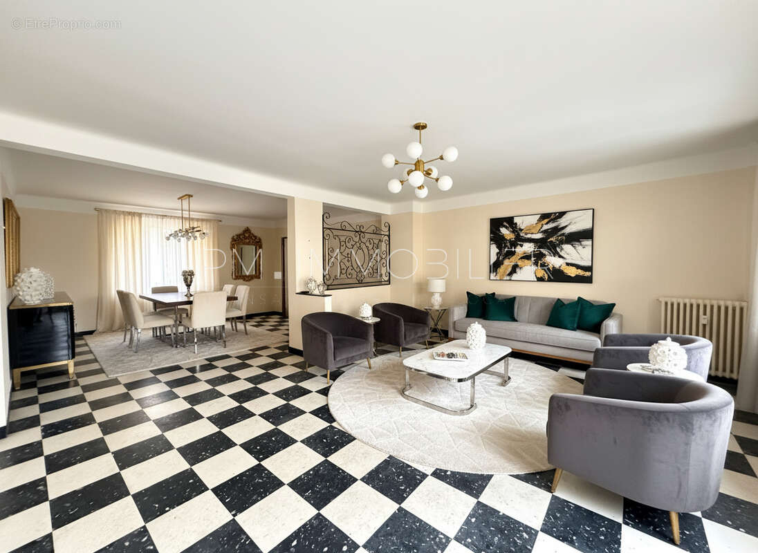 Appartement à AIX-EN-PROVENCE