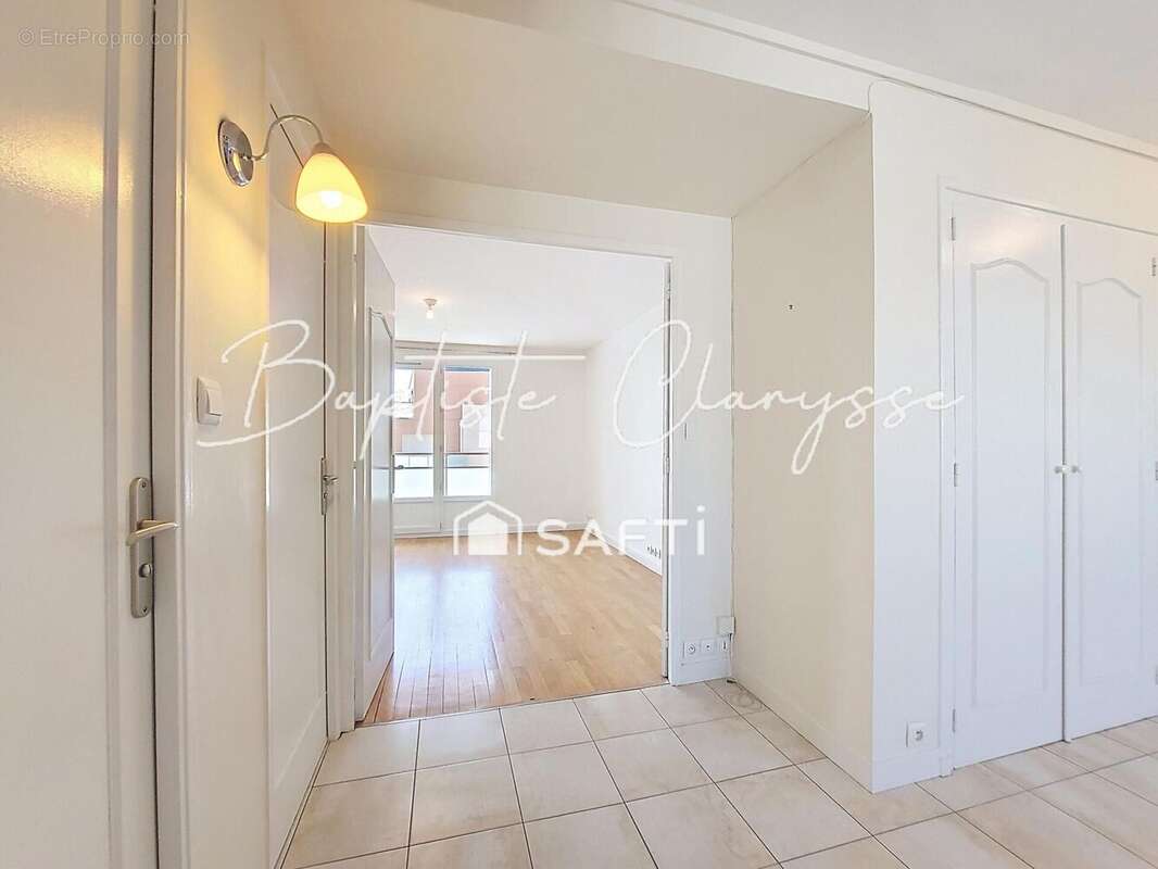 Photo 8 - Appartement à LYON-8E