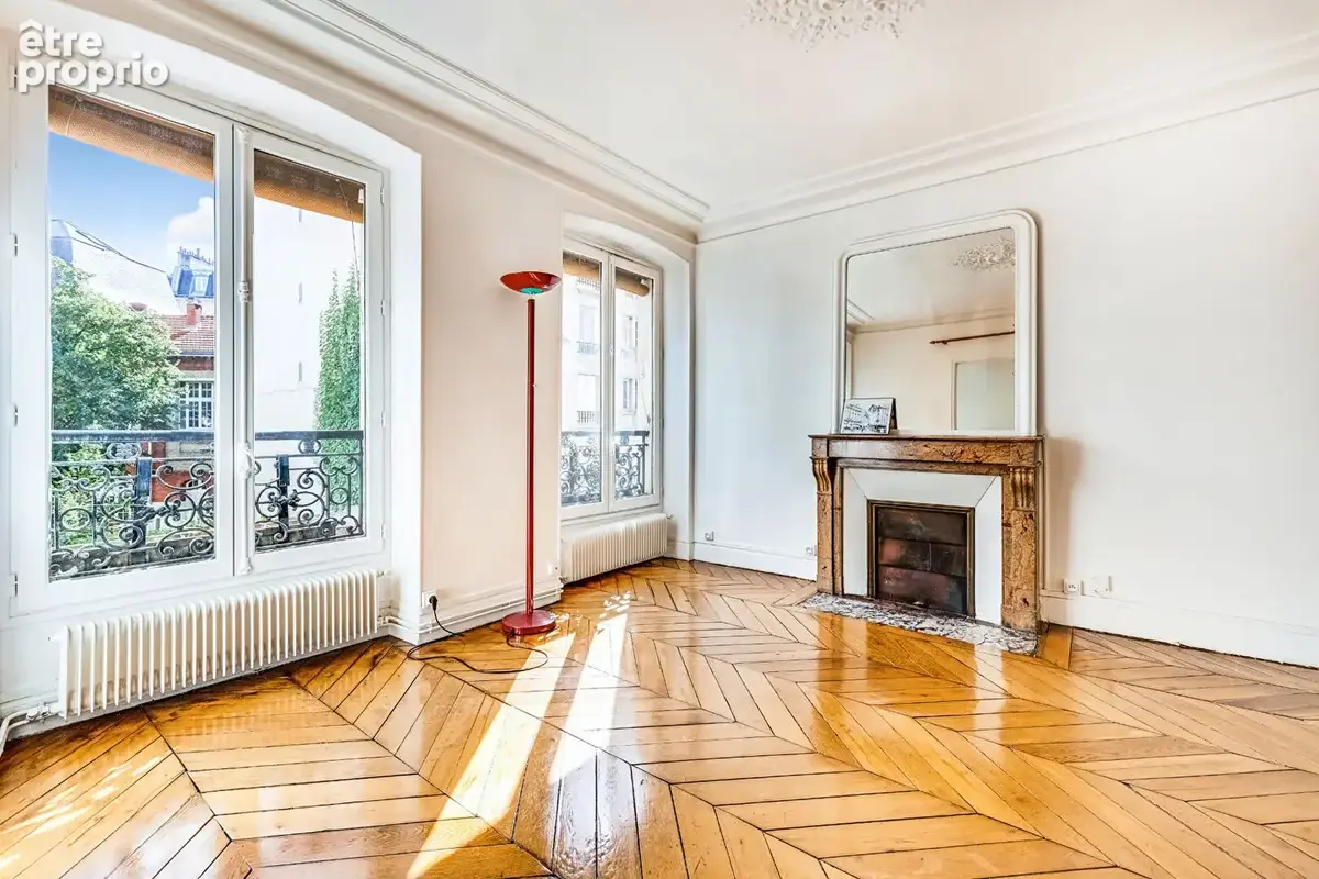 Appartement à PARIS-18E