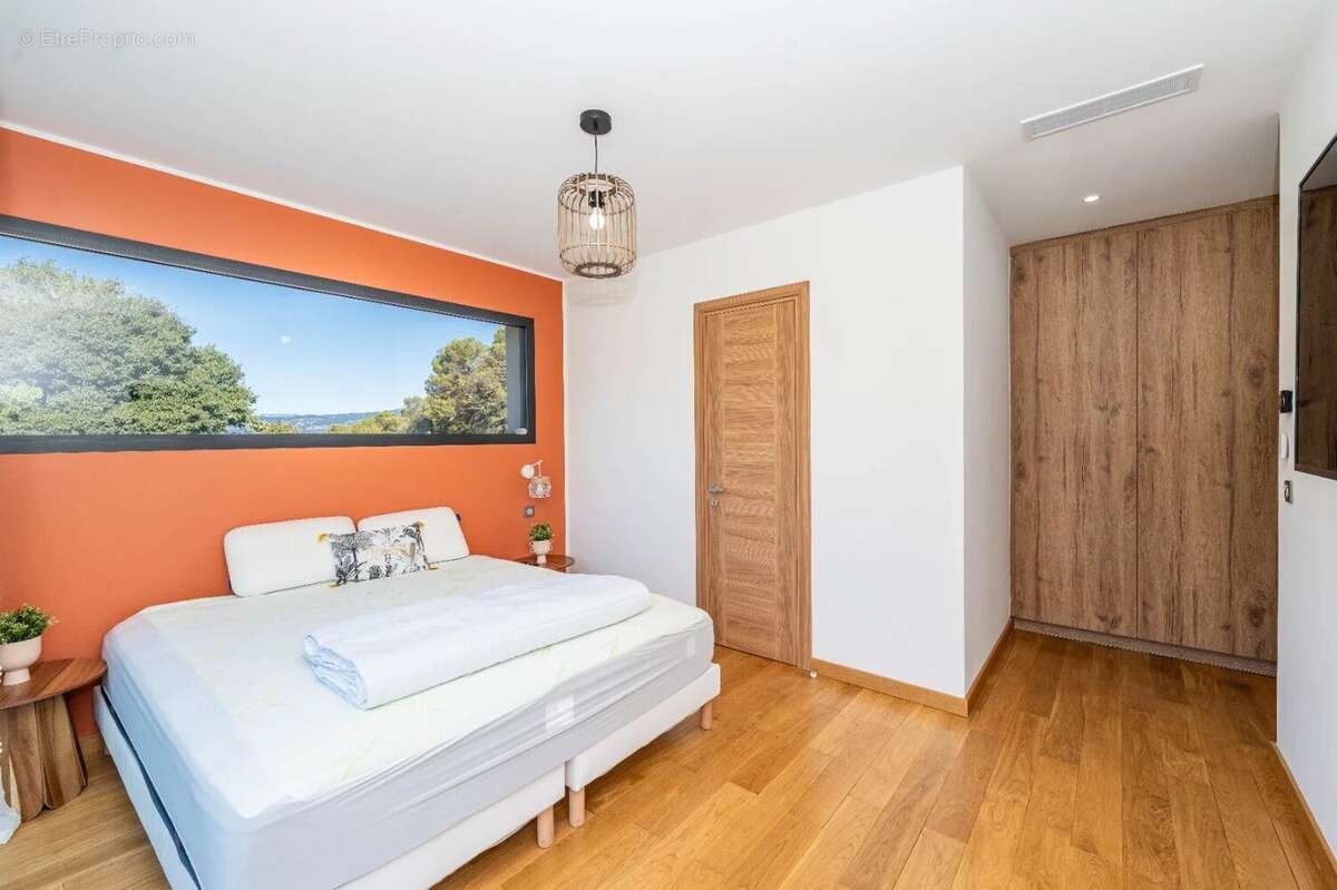 Maison à MOUGINS
