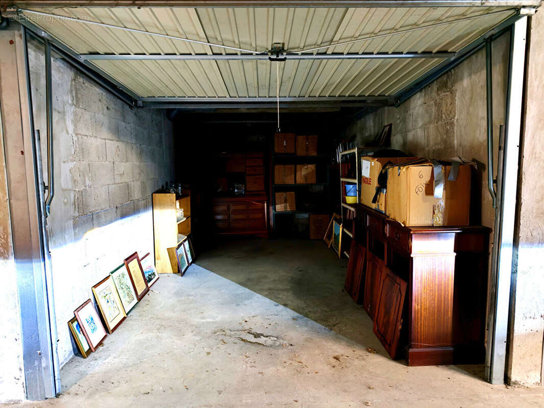Garage ArlesGarage en résidence - Arles - photo 4