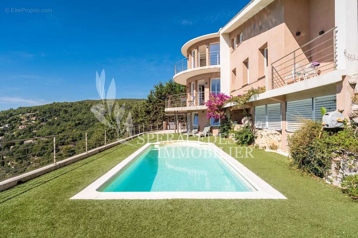 Maison à GRASSE