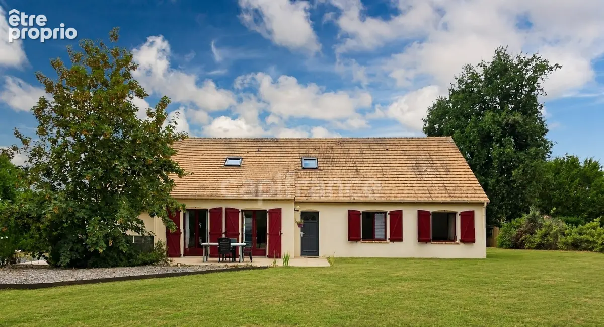 Maison à LOMBRON