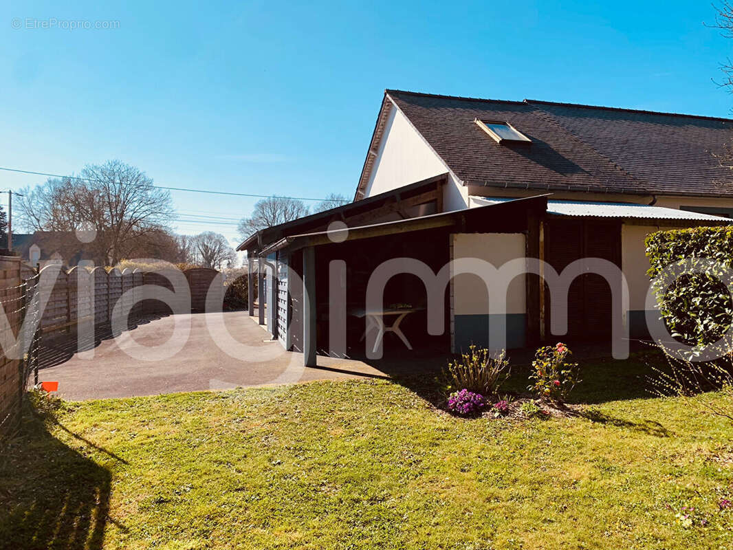 Maison à GRANDCHAMPS-DES-FONTAINES