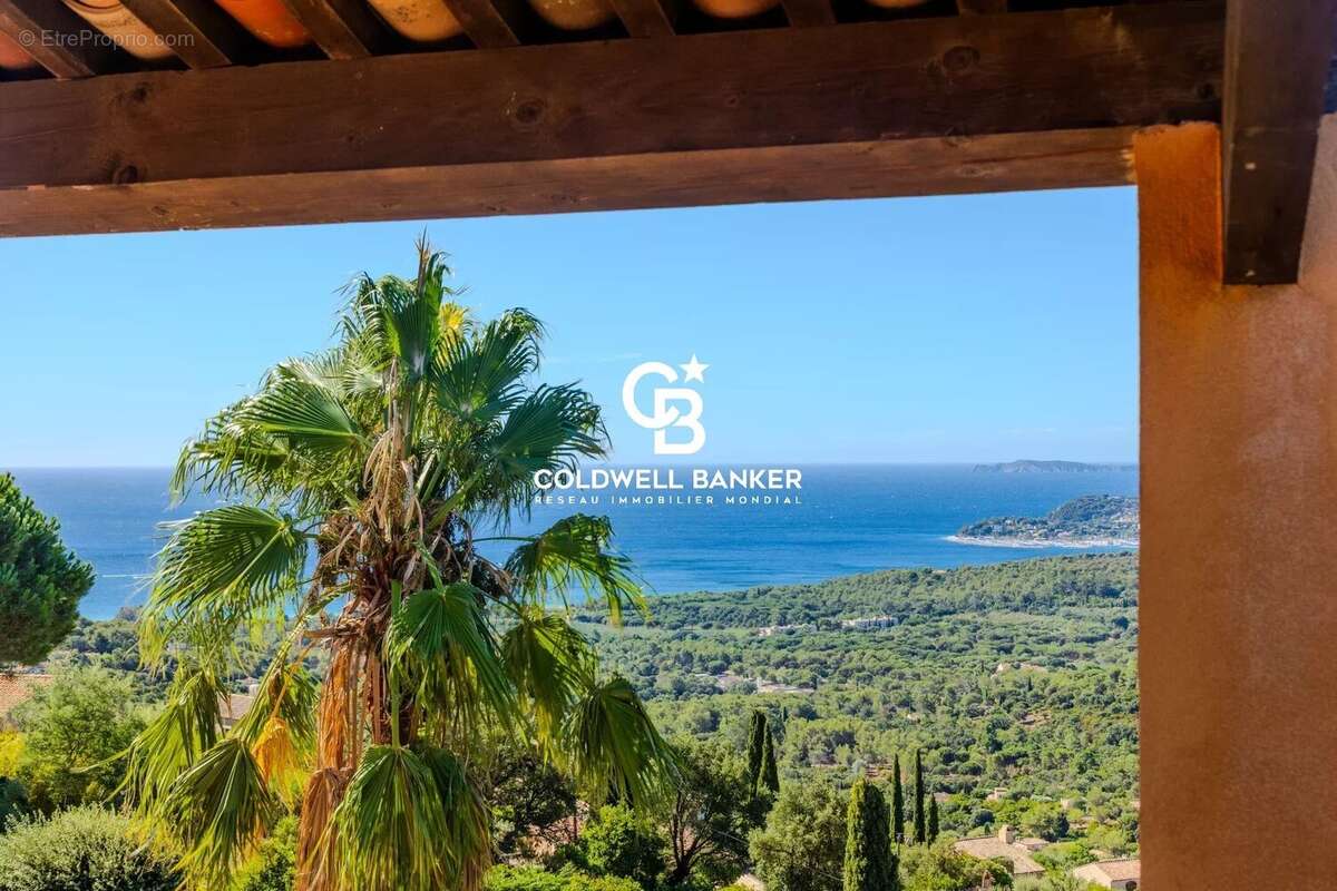 Belle maison à La Croix Valmer avec vue mer et piscine privée - photo 9