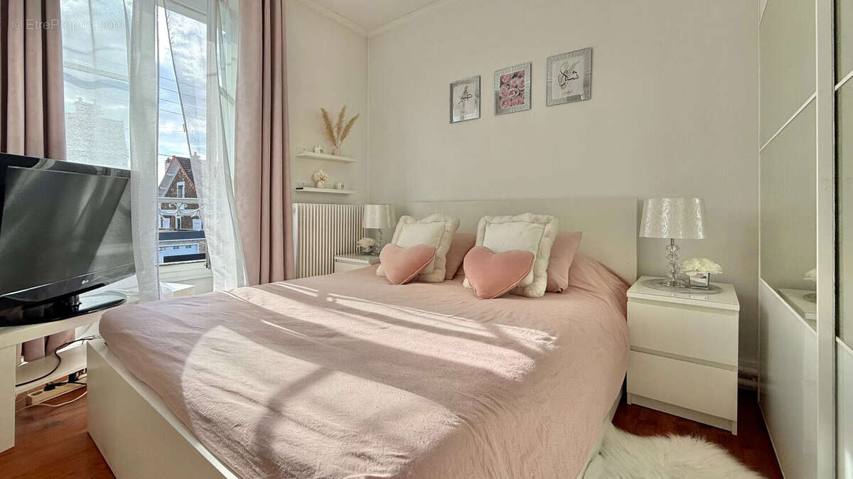 Maison à CORBEIL-ESSONNES